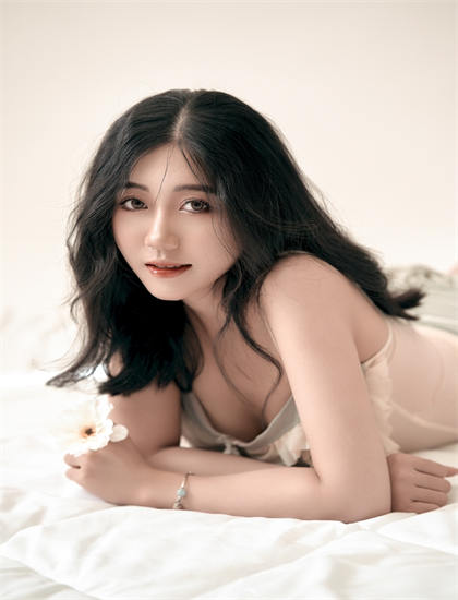 女人被兩根莖同時進去圖片_讓老師塞跳D開最大擋不能掉